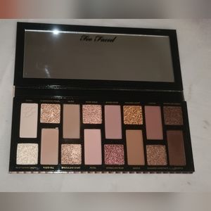 Too Faced Born This Way The Natural Nudes Eyeshadow Palette